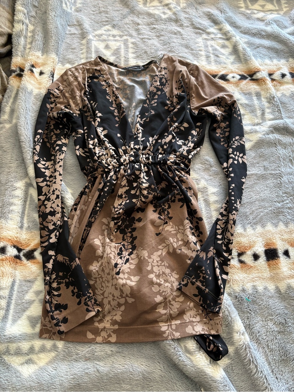 BCBGMaxAzria Black & Brown Floral V-Neck Long-Sleeve Top